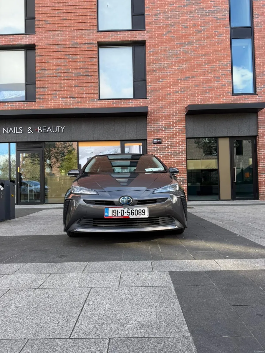 Toyota Prius 2019 - Image 4