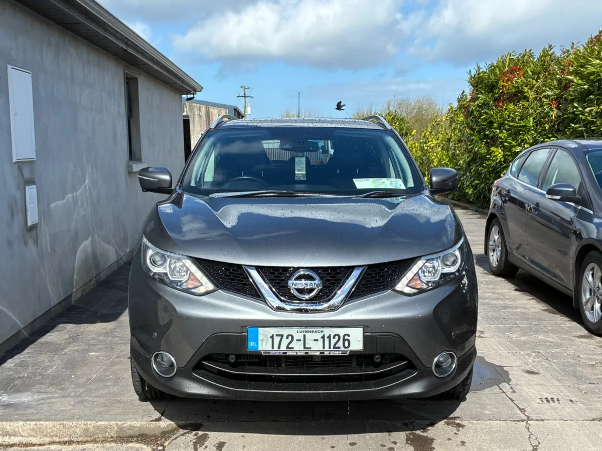 Nissan Qashqai 2017 automatic - Image 2