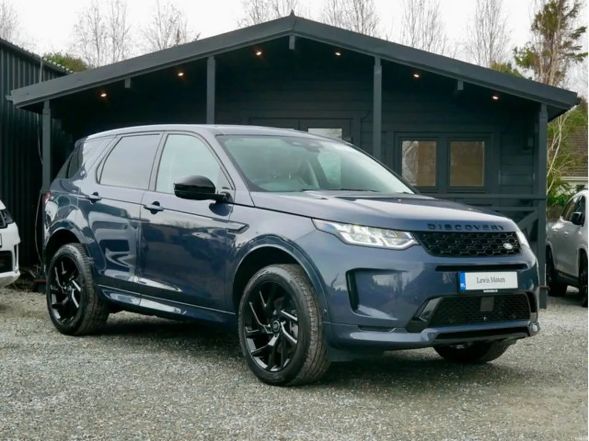 Land Rover Discovery Sport 1.5 P300e S, BLACK PACK - Image 1