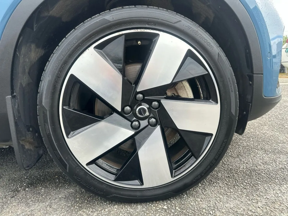 Volvo XC40 ULTIMATE BEV 231HP - Image 5