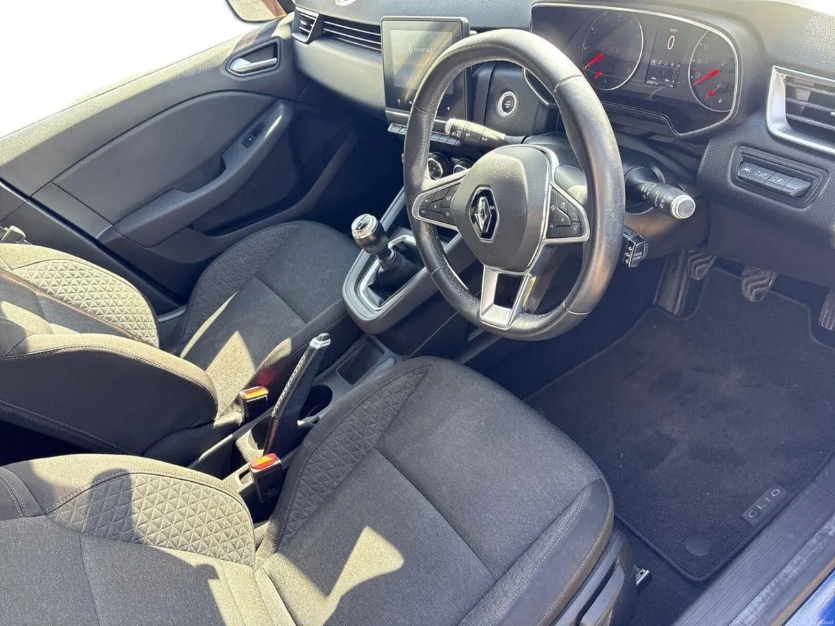 Renault Clio Iconic TCe 100 MY19 - Image 5