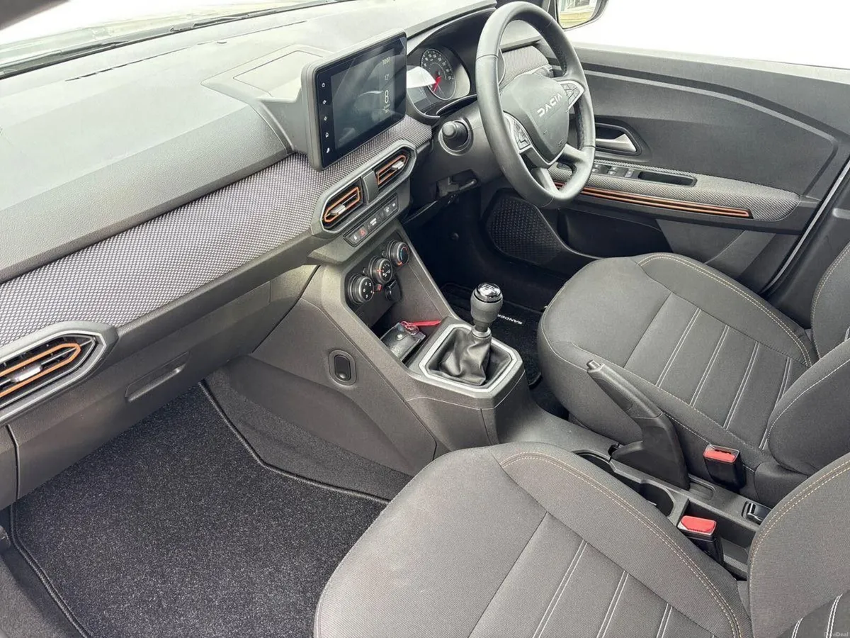Dacia Sandero Stepway TCe 90 STEPWAY Expression - Image 4