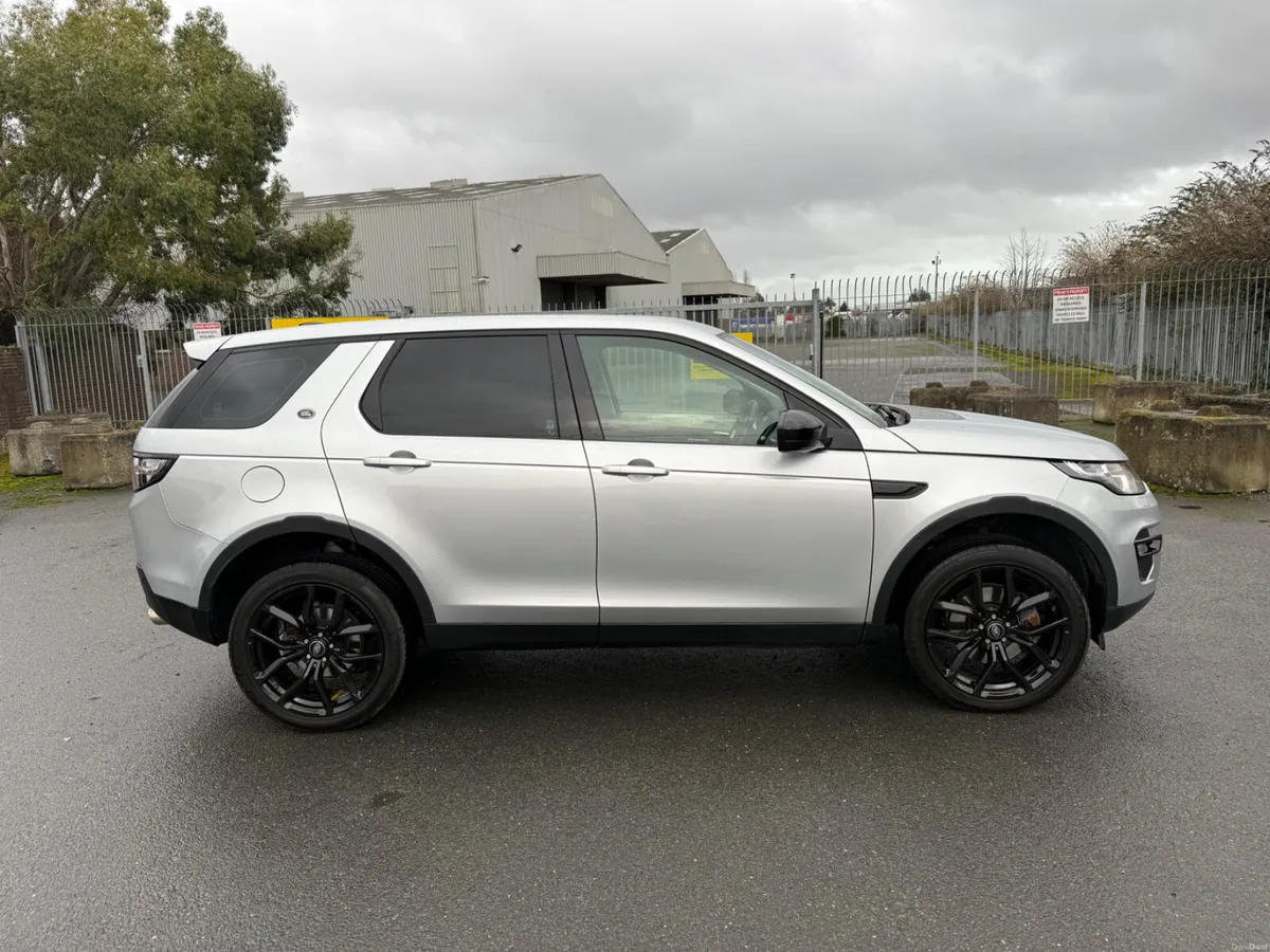Land Rover Discovery Sport 2016 - Image 5