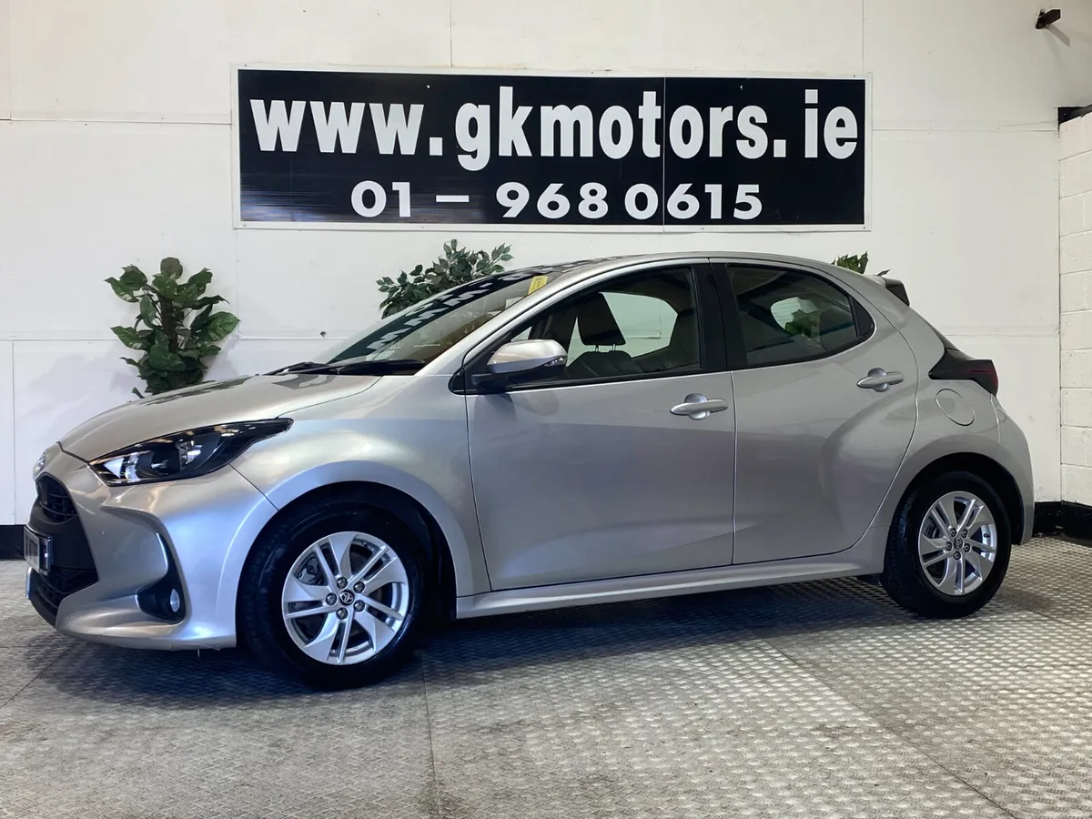 Toyota Yaris 2024//HYBRID//FINANCE AVAILABLE - Image 3