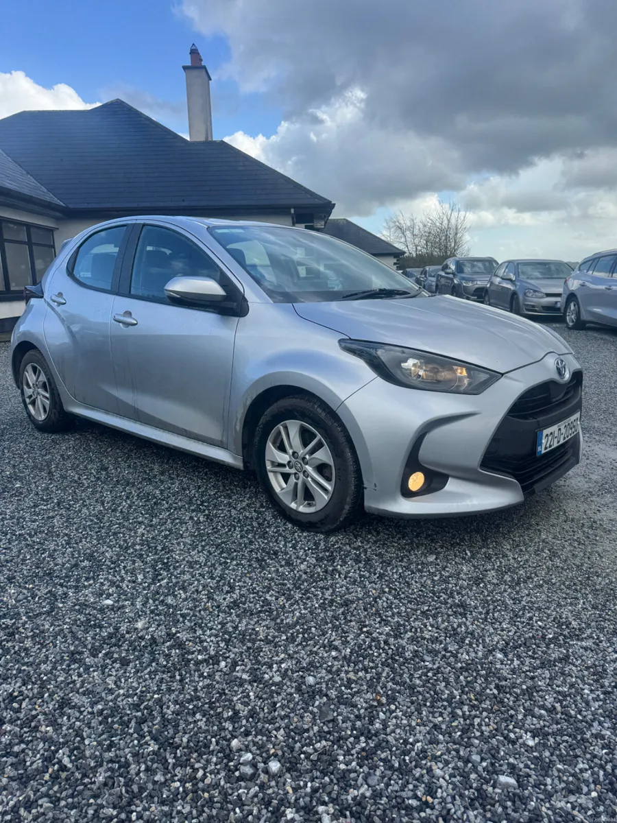 Toyota Yaris 2022 hybrid - Image 6