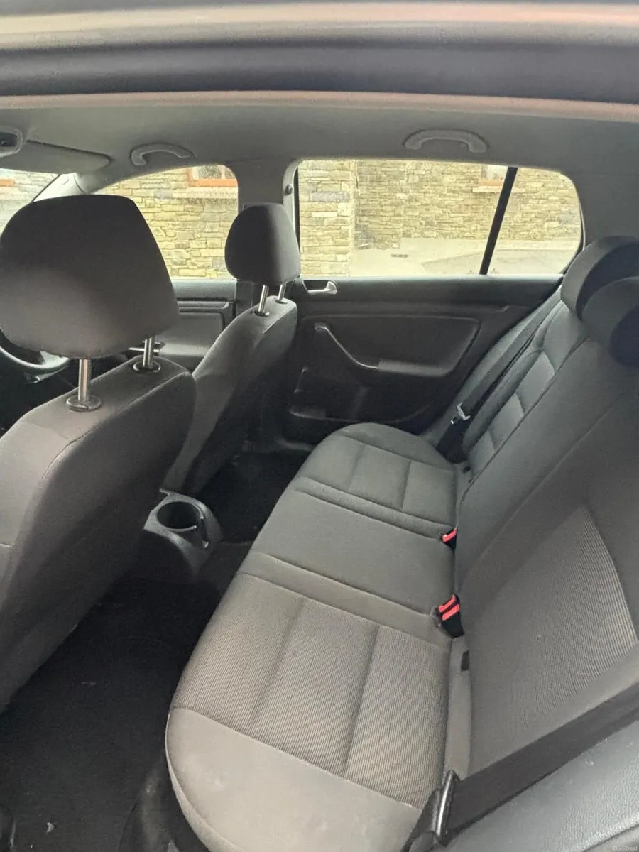 Volkswagen Golf 2008 - Image 2