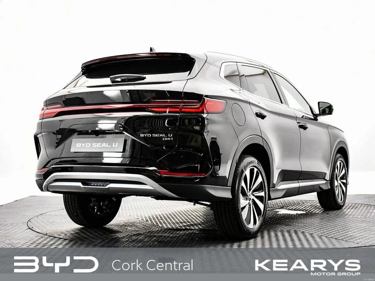BYD SEAL U Boost 1.5 DM-i 294 PHEV 18.3 kWh eCVT A - Image 3
