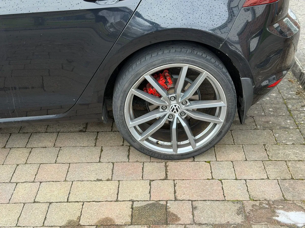 Golf 2014 - High Trim €9,000 - Image 4