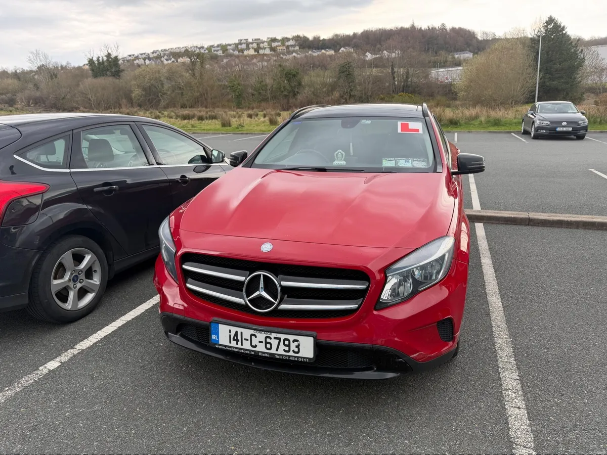 Mercedes-Benz GLA 2014 Panoramic roof - Image 4
