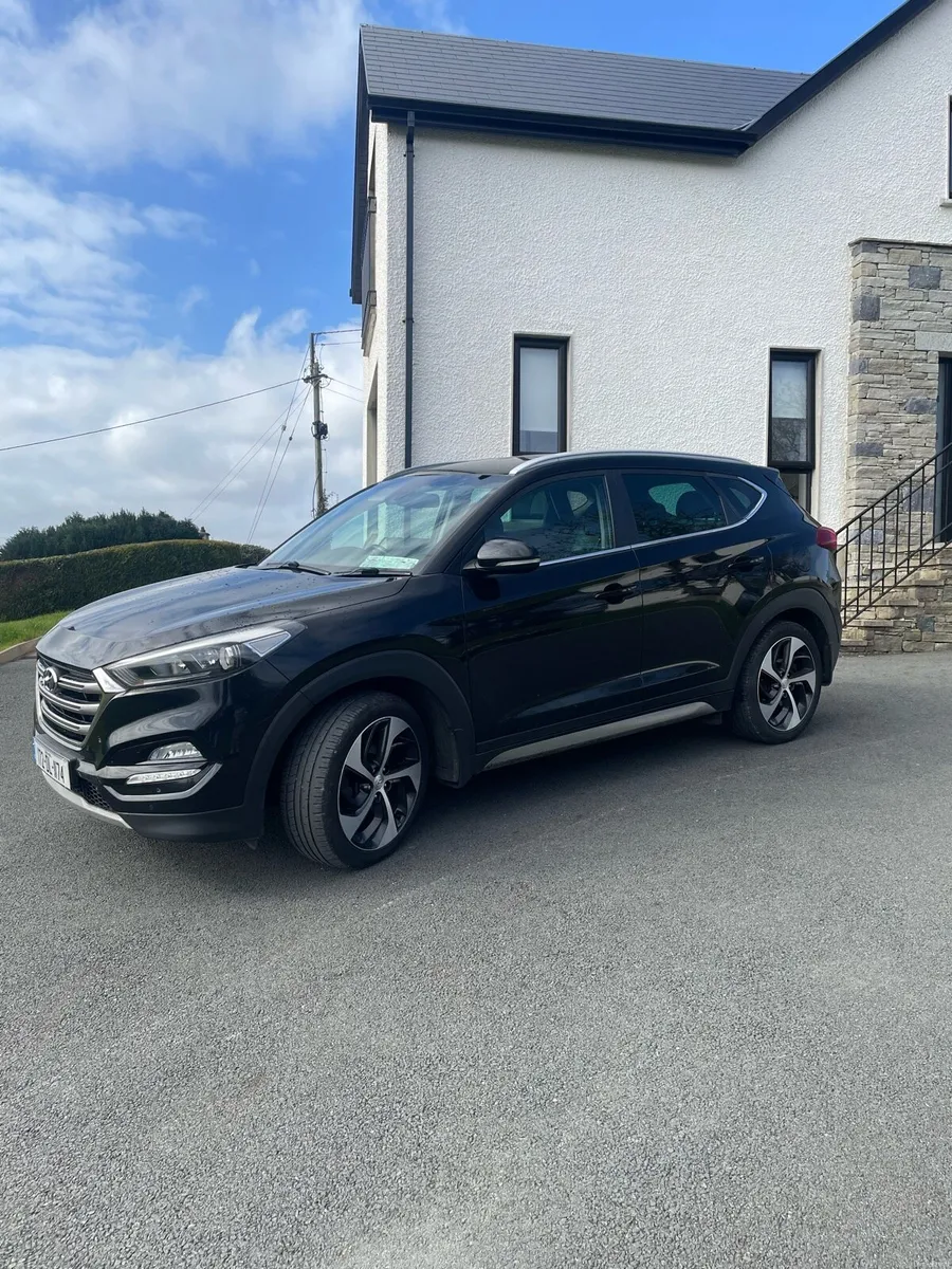 Hyundai Tucson Premium  Automatic 1.7 Diesel - Image 1
