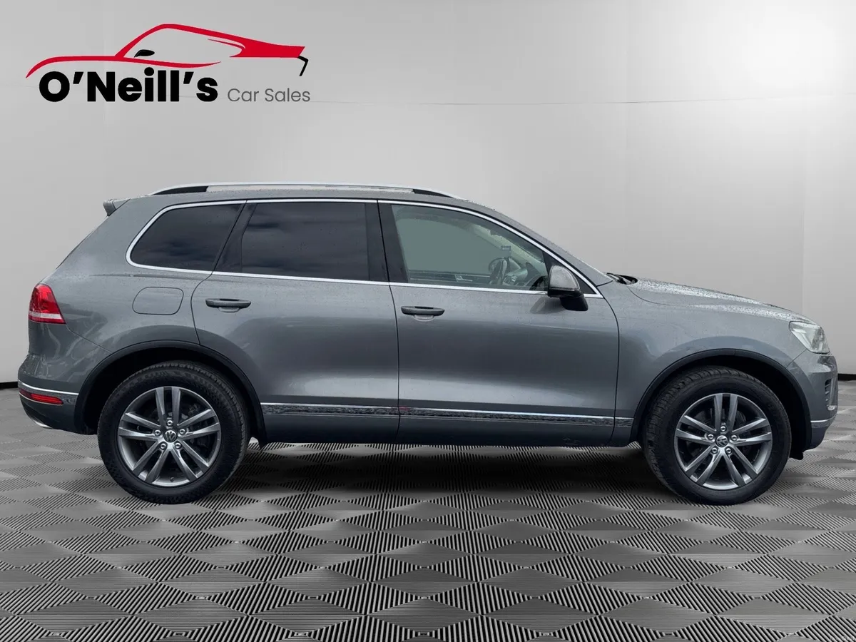Volkswagen Touareg 2016 3.0 TDI V6 BLUEMOTION AUTO - Image 2