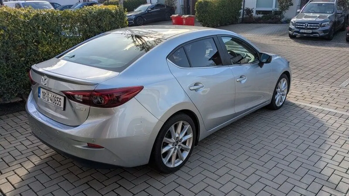 2018 Mazda Mazda3 - Image 4