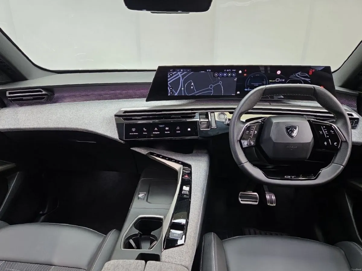 Peugeot 5008 E-5008 GT 73kWh EV 7 SEATER - Image 3