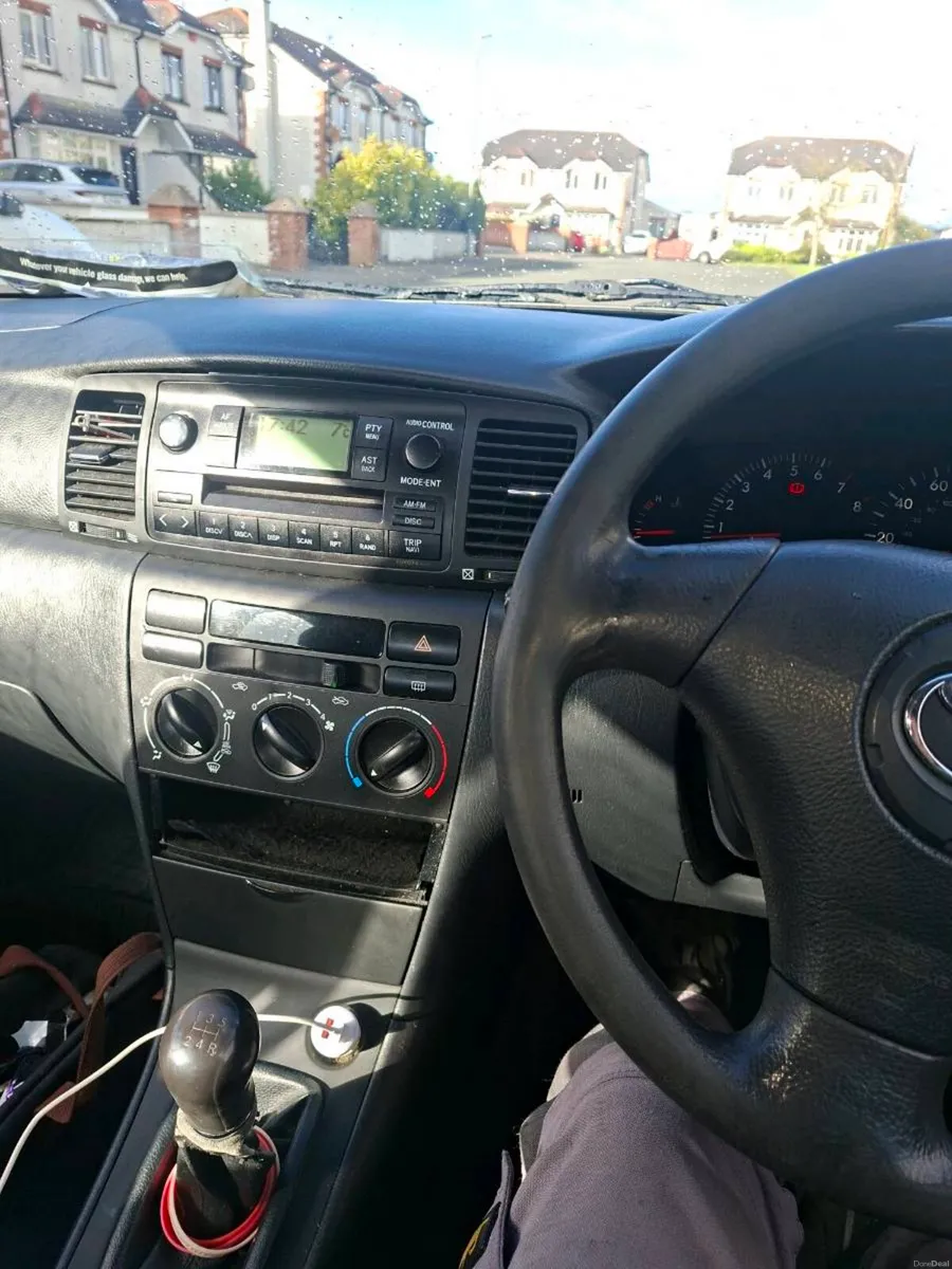 Toyota corolla saloon - Image 1