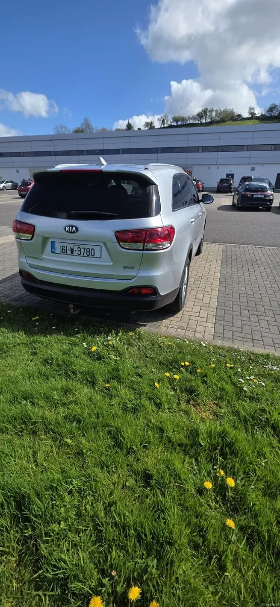 Kia Sorento 2016 2.2d. 200hp. 7seats. NCT 2 years - Image 4