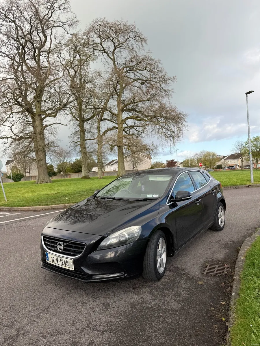 2012 Volvo V40 D2 1.6 diesel | NCT 11/26 & Tax - Image 2