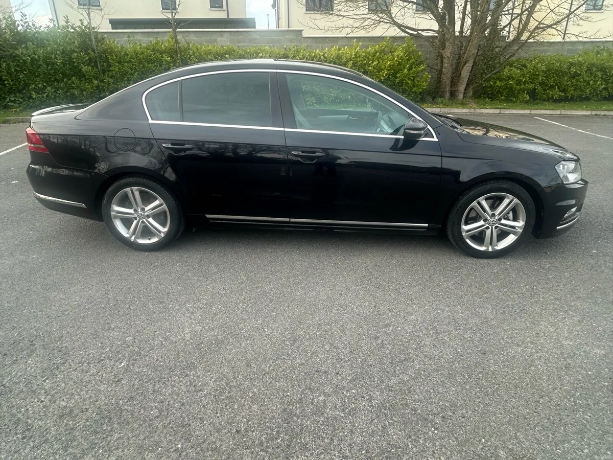 Volkswagen Passat 2015 - Image 3