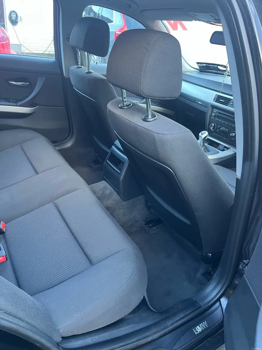 Bmw 318D 2011 - NCT: 7/26 - Image 4