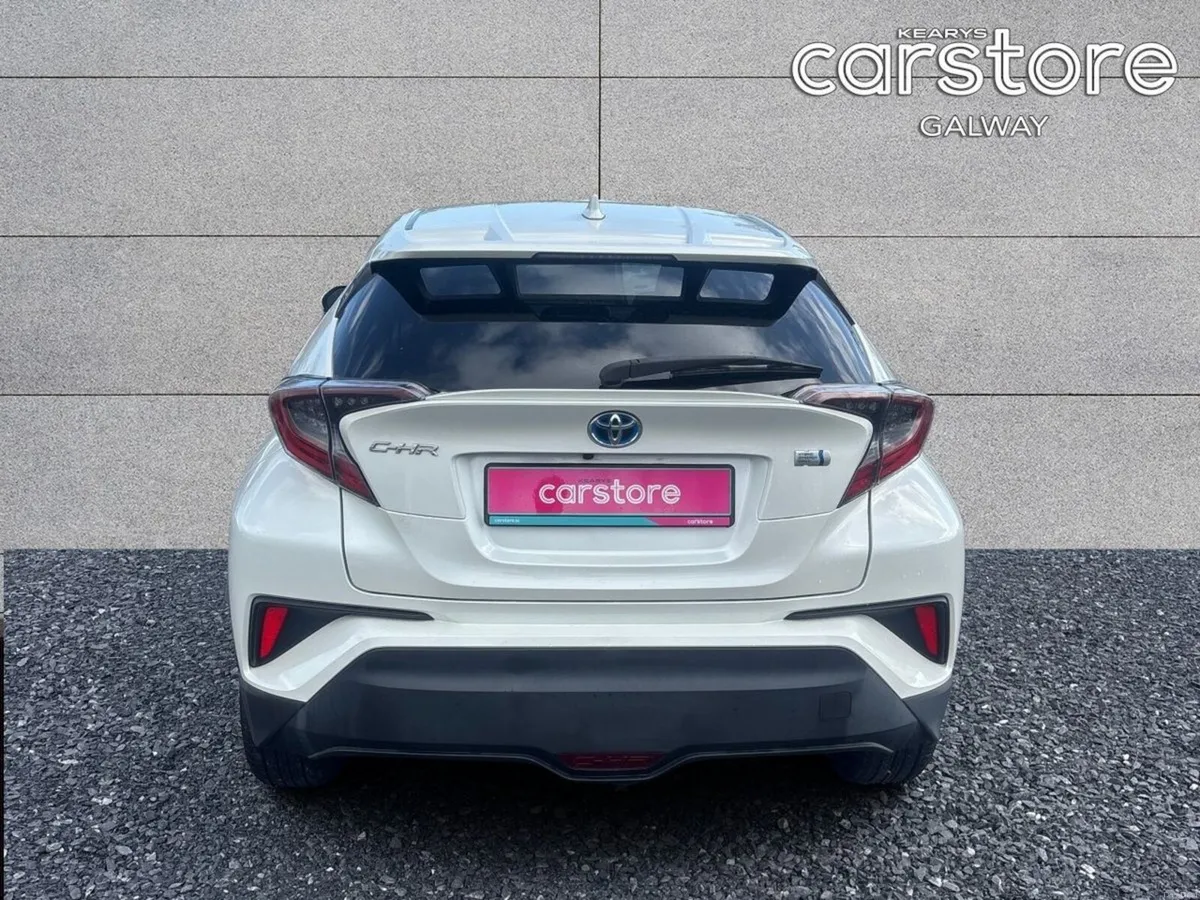Toyota C-HR 1.8 Hybrid - Image 4