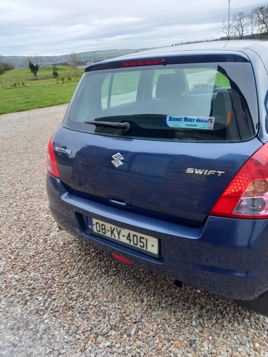 Suzuki Swift 1.5 Petrol Automatic - Image 4