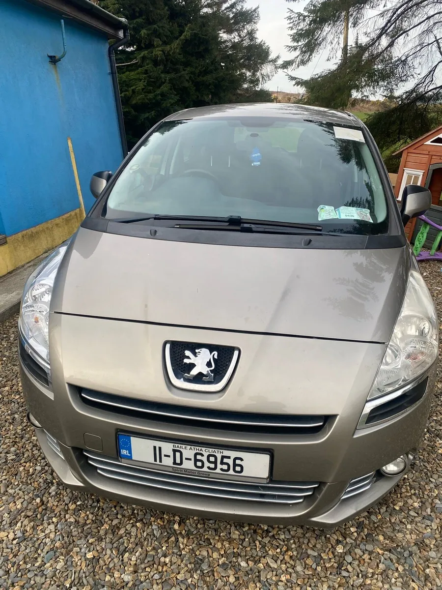 Peugeot 7-Seater Automatic - Image 1