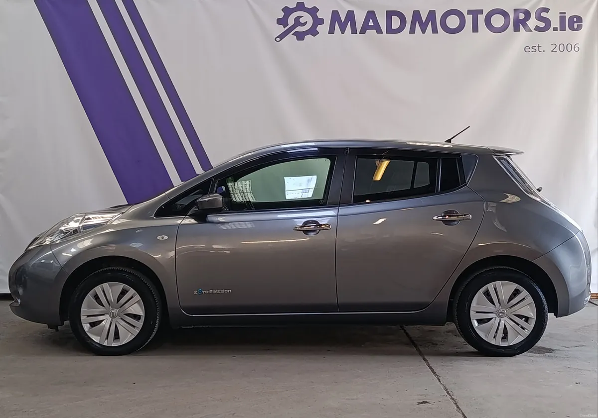 161 Nissan Leaf EV Tekna 24kWh Automatic Tax & NCT - Image 4