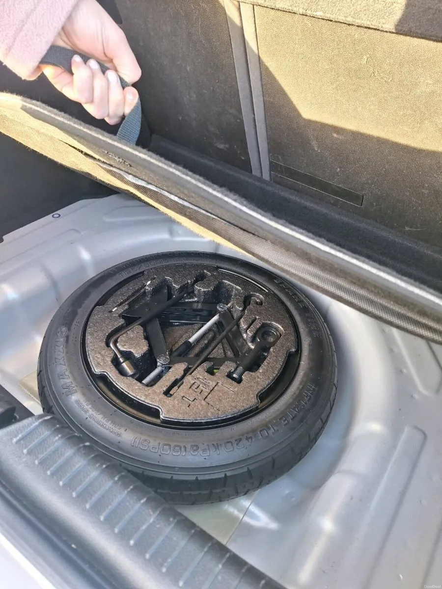 Hyundai i30 hatchback 1.6 diesel - Image 4