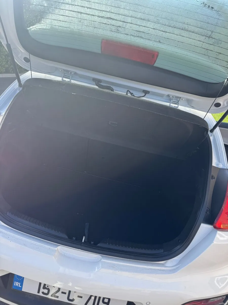 Kia Ceed 2015 - Image 2