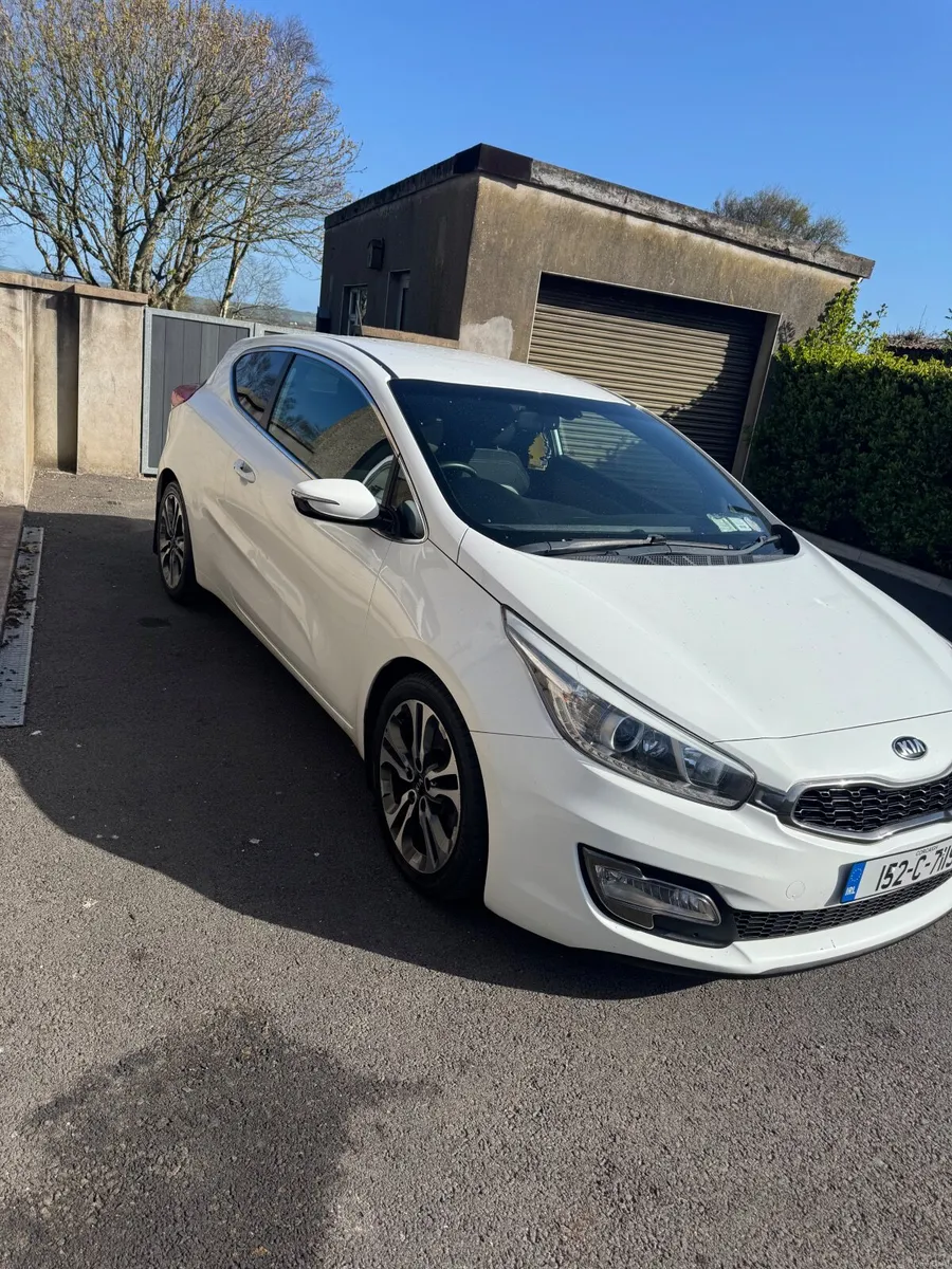 Kia Ceed 2015 - Image 1