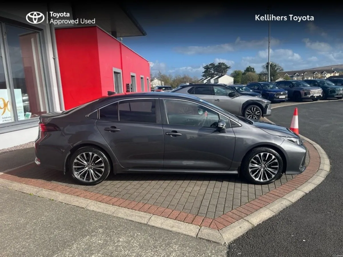 Toyota Corolla HYBRID ELECTRIC LUNA SPORT - Image 3