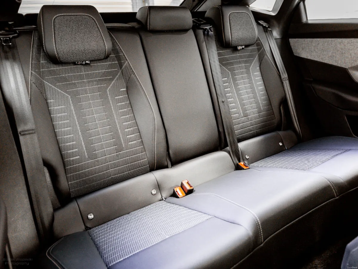 Peugeot 3008 Allure Hybrid Auto 145HP - Image 4