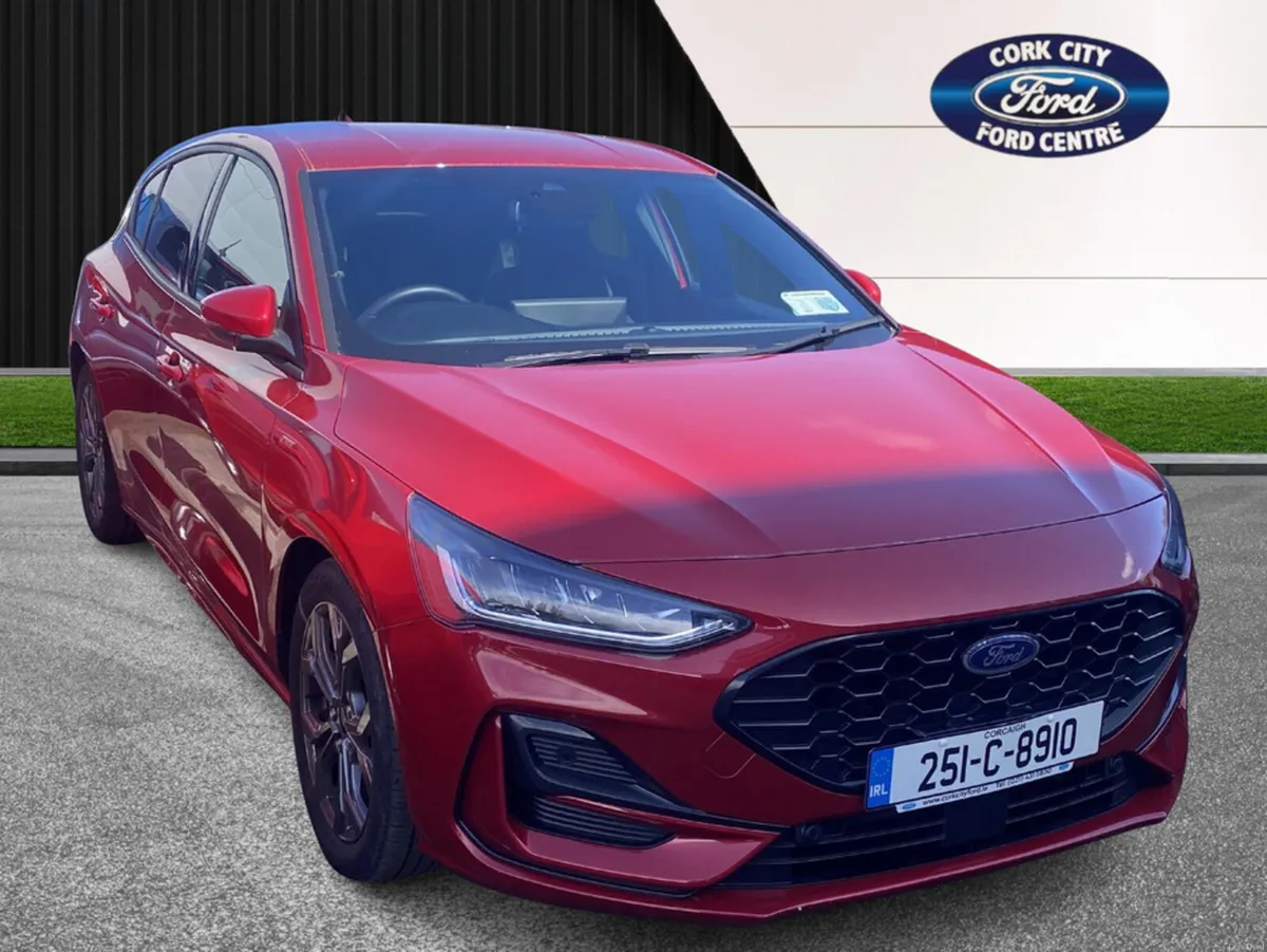 Ford Focus ST-LINE 5DR 1.0T 125 MHEV - Image 1