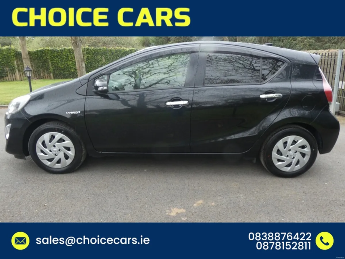 Toyota Aqua 1.5 HYBRID - Image 3