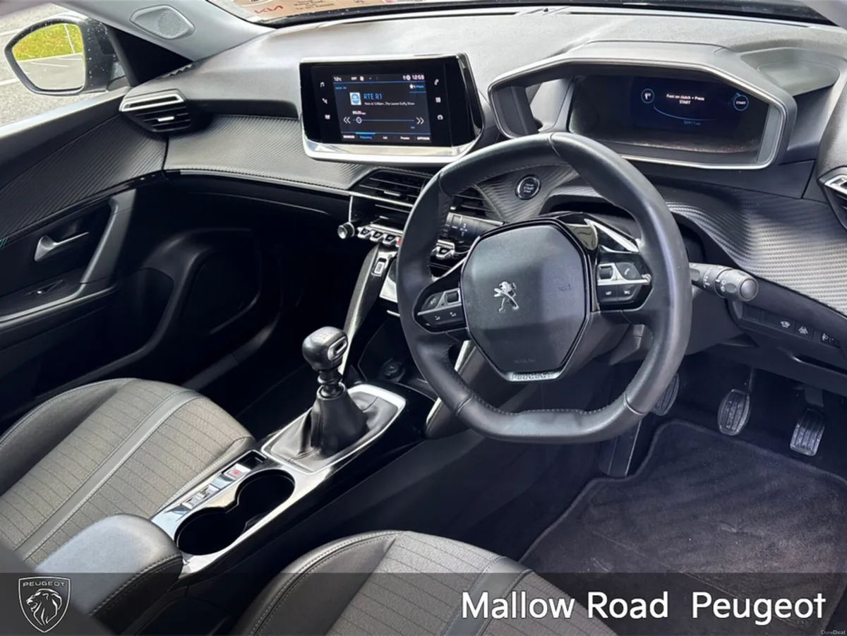 Peugeot 2008 ALLURE 1.2 100 4DR - Image 2