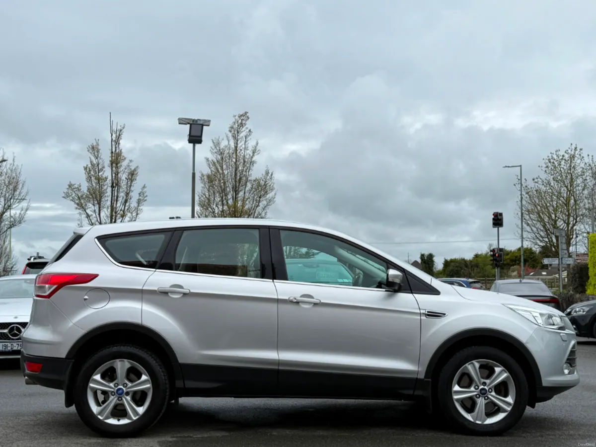 Ford Kuga ZETEC 2.0TDCI 120BHP *LOW KMS* - Image 4