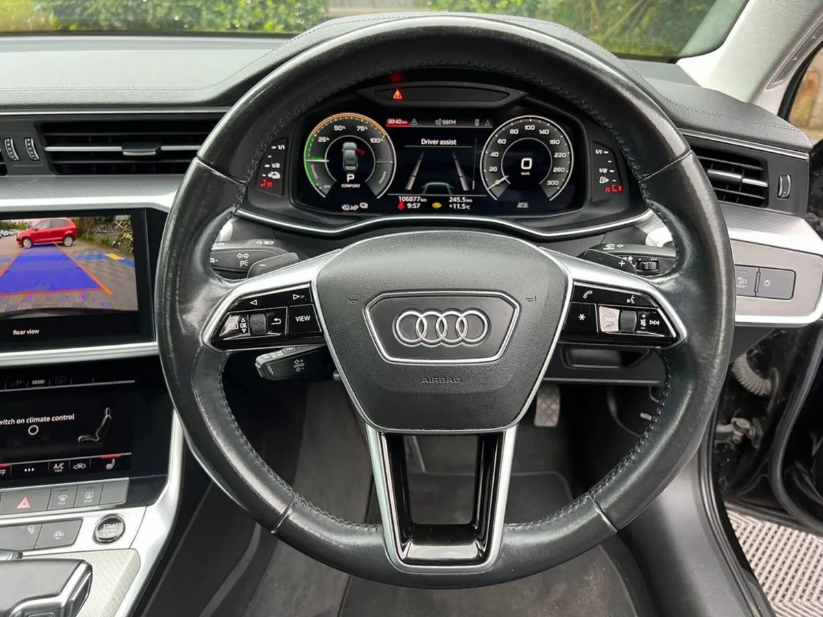 Audi A6 SPORT QUATTRO 2.0 TFSI50E // LEATHER HEATE - Image 4