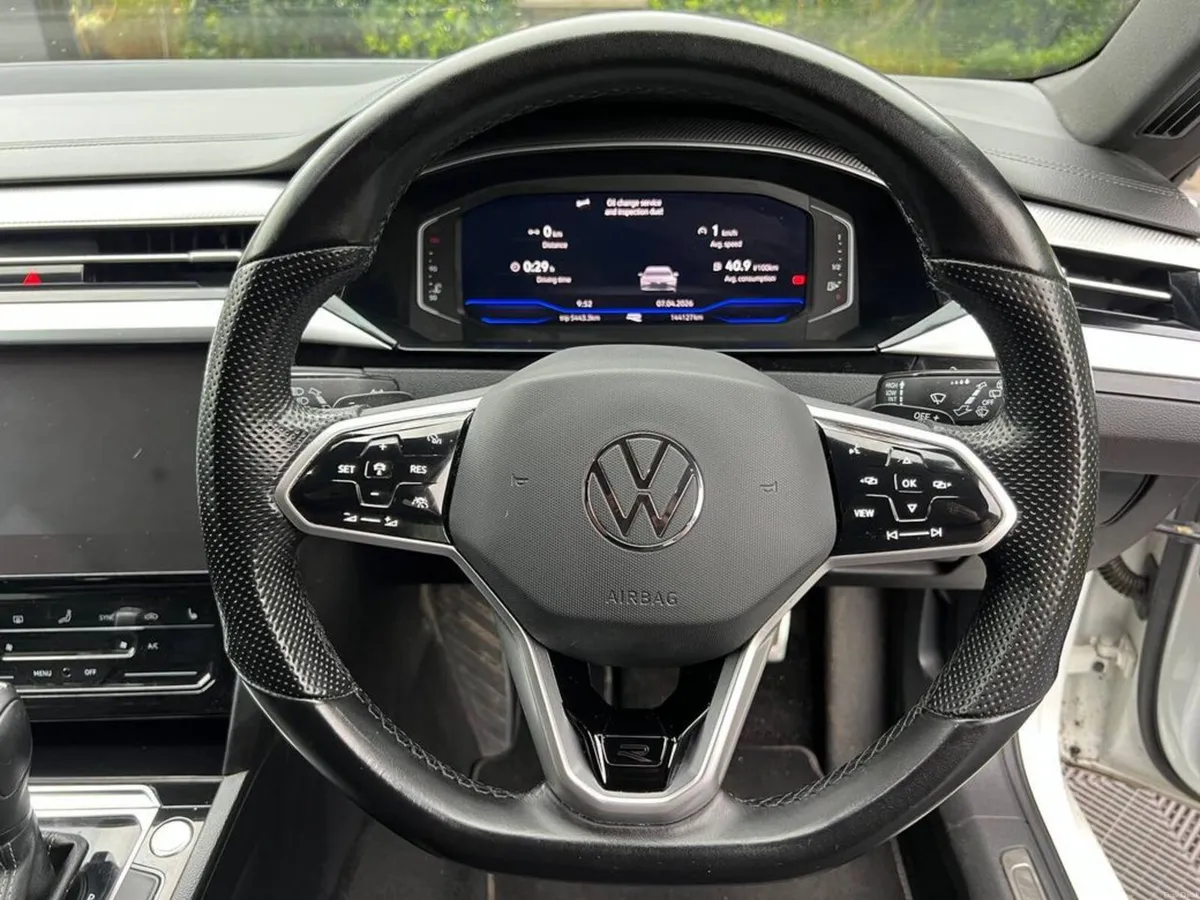 Volkswagen Arteon R-LINE ESTATE 2.0 TDI // R-LINE - Image 4