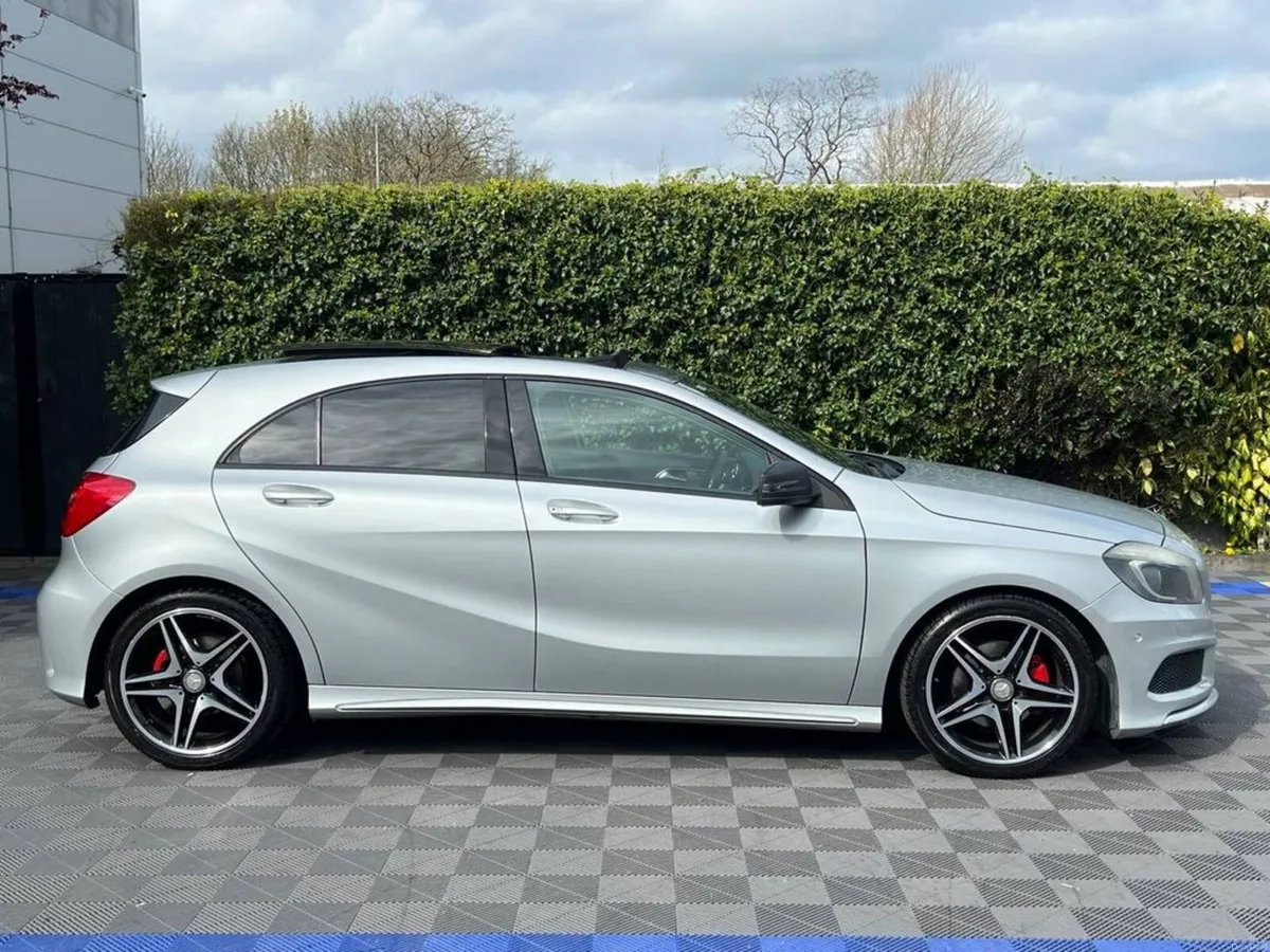 Mercedes-Benz A-Class A180 1.6 AUTO ** BIG SPEC ** - Image 3