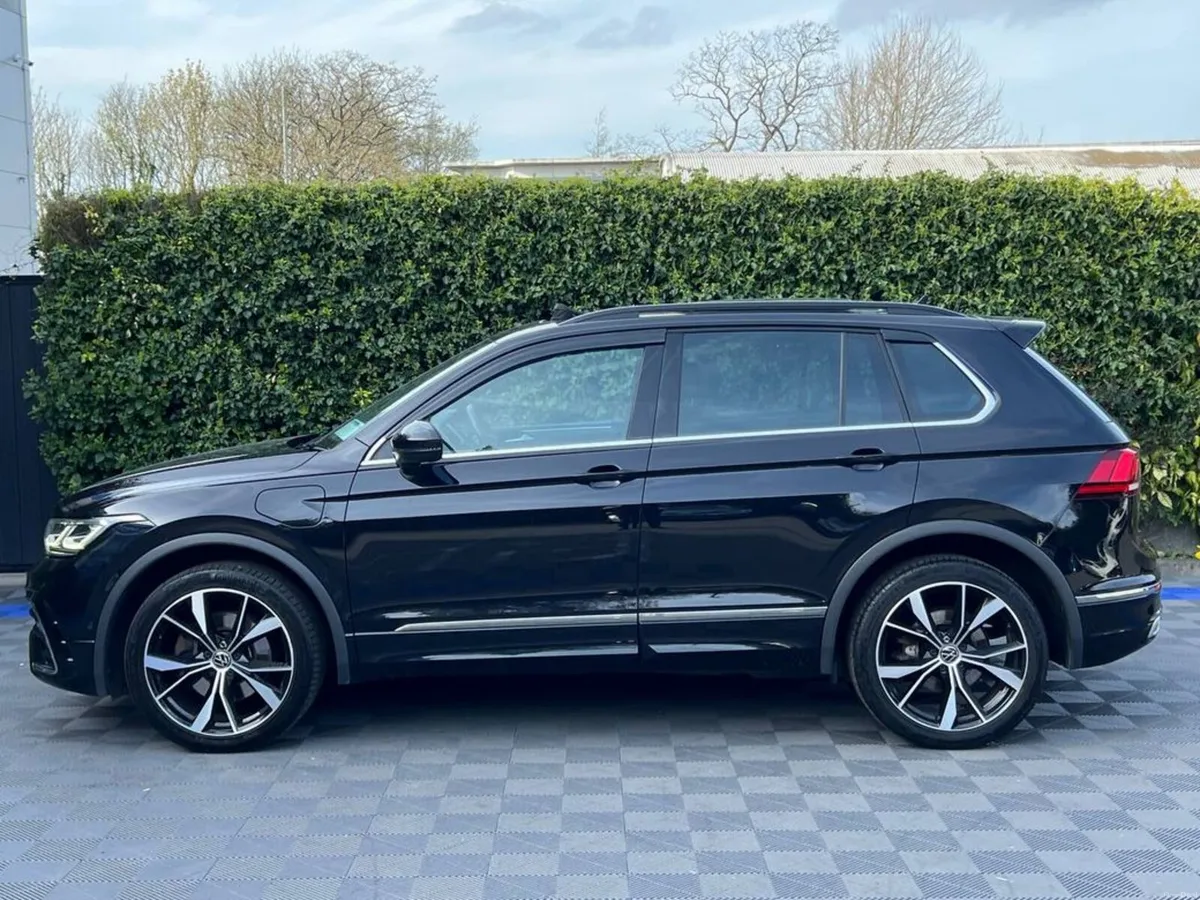 Volkswagen Tiguan R-LINE 1.4 HYBRID // OPENING PAN - Image 4