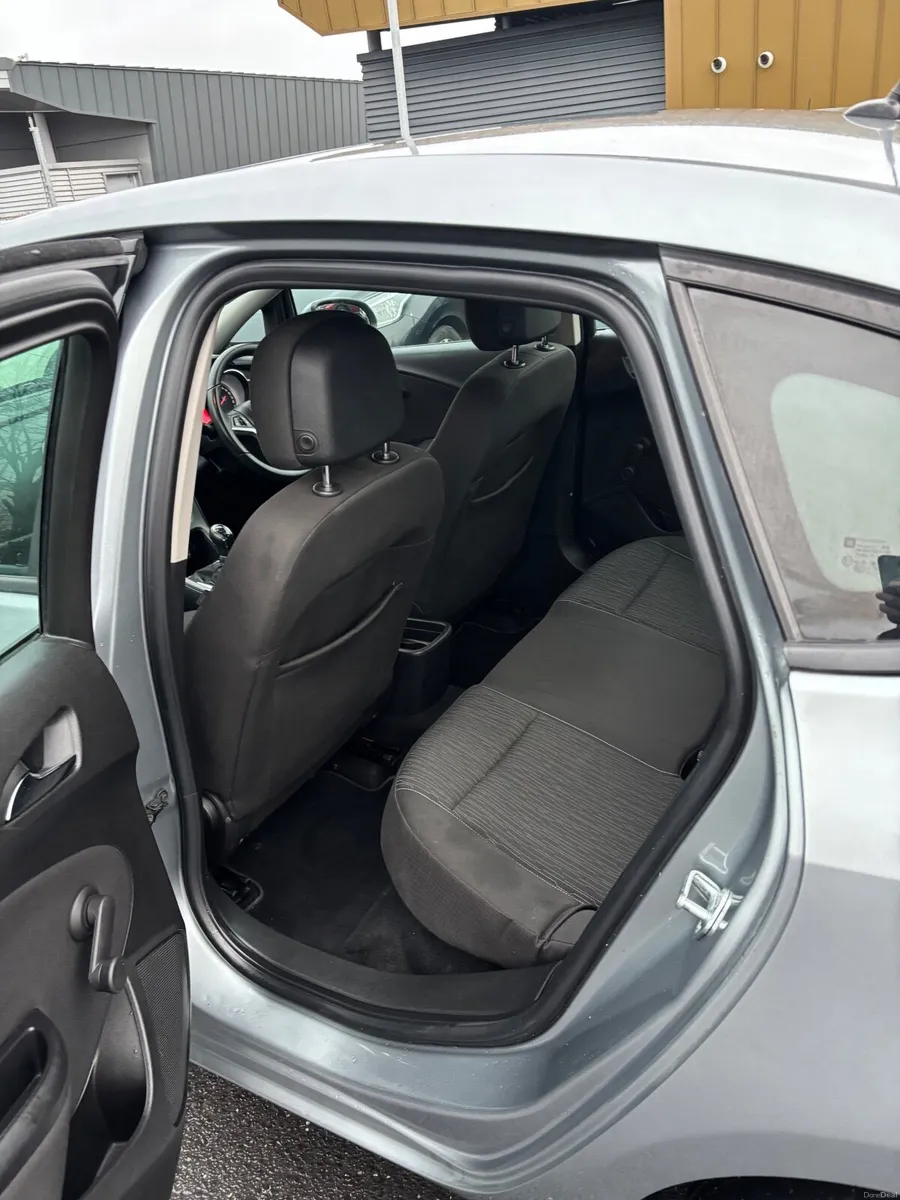 Opel Astra 2014 - Image 3