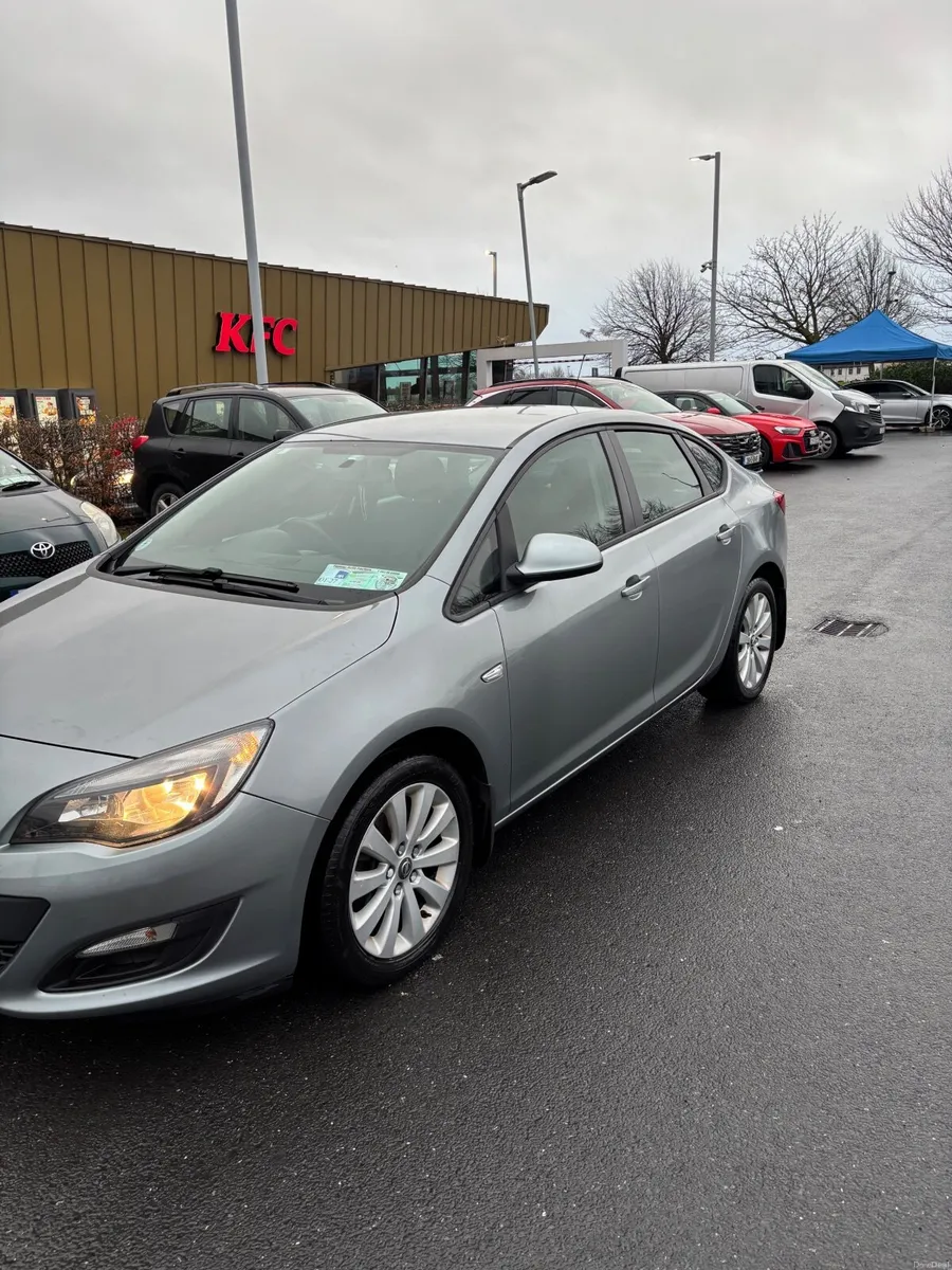 Opel Astra 2014 - Image 6