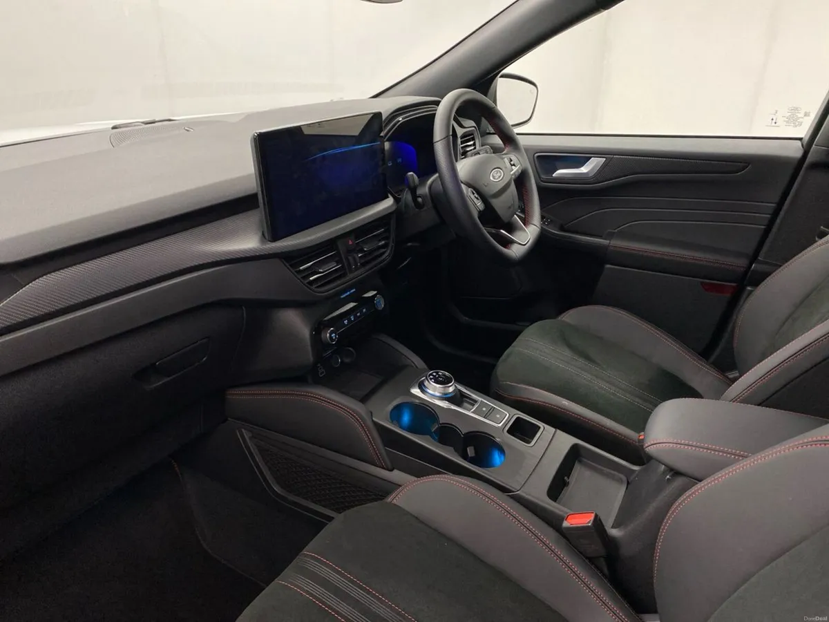 Ford Kuga 2.5 Duratec 243PS PHEV ST-Line X Auto - Image 3
