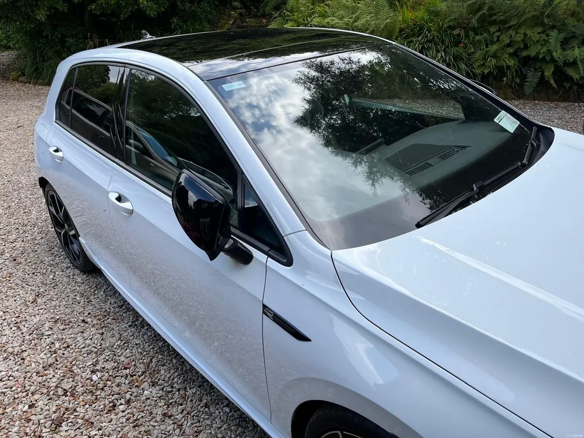 Volkswagen Golf R 2.0 TSI 320BHP 4Motion DSG - Image 3