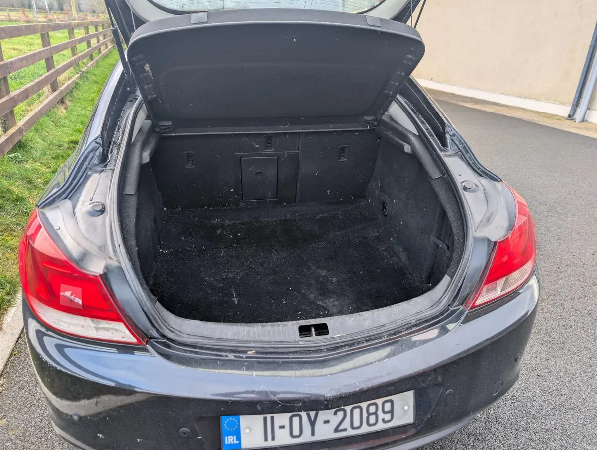 Vauxhall Insignia 2011 - Image 3