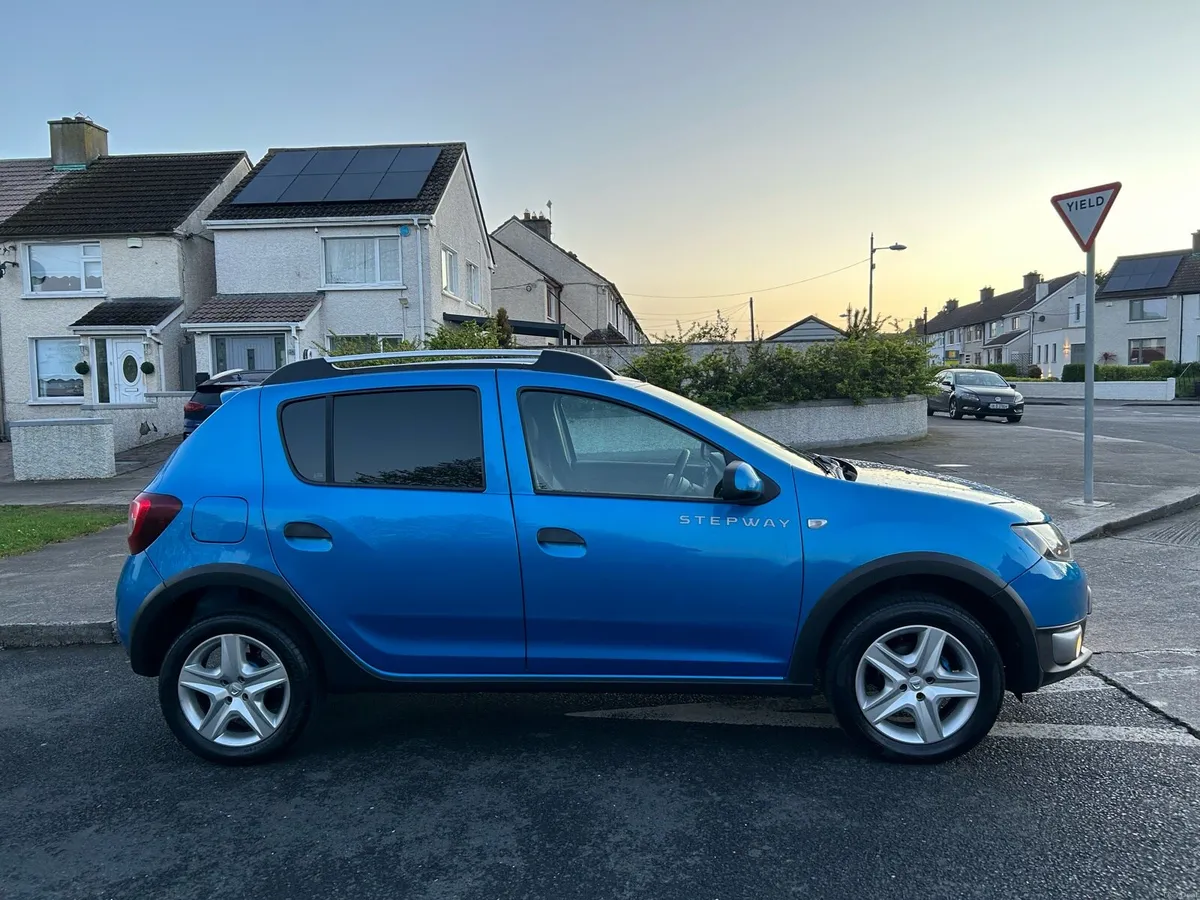 2015 DACIA SANDERO STEPWAY , LOW TAX 11-26 , D24 - Image 4