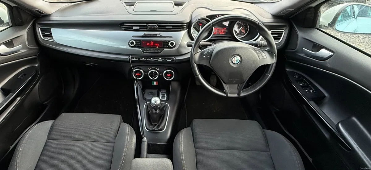 Alfa Romeo Giulietta 2.0d - Image 3