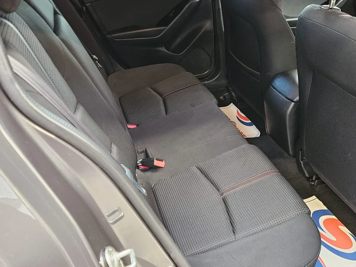 19 MAZDA 3 1.5 DIESEL - Image 3