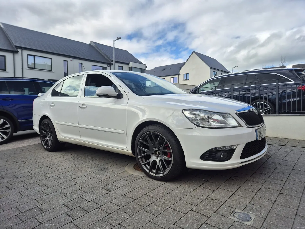 2010 octavia vrs cr tdi - Image 1