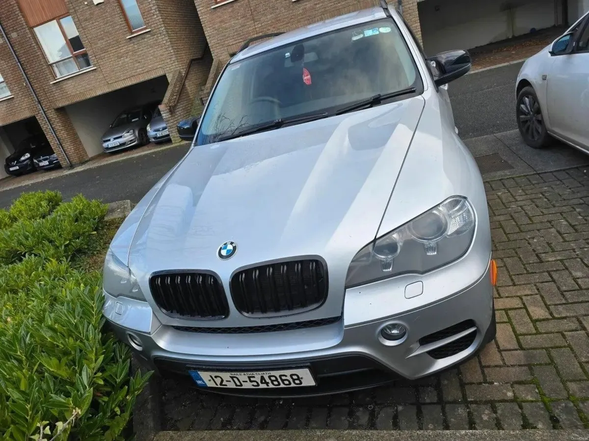 BMW X5 2012 - Image 2