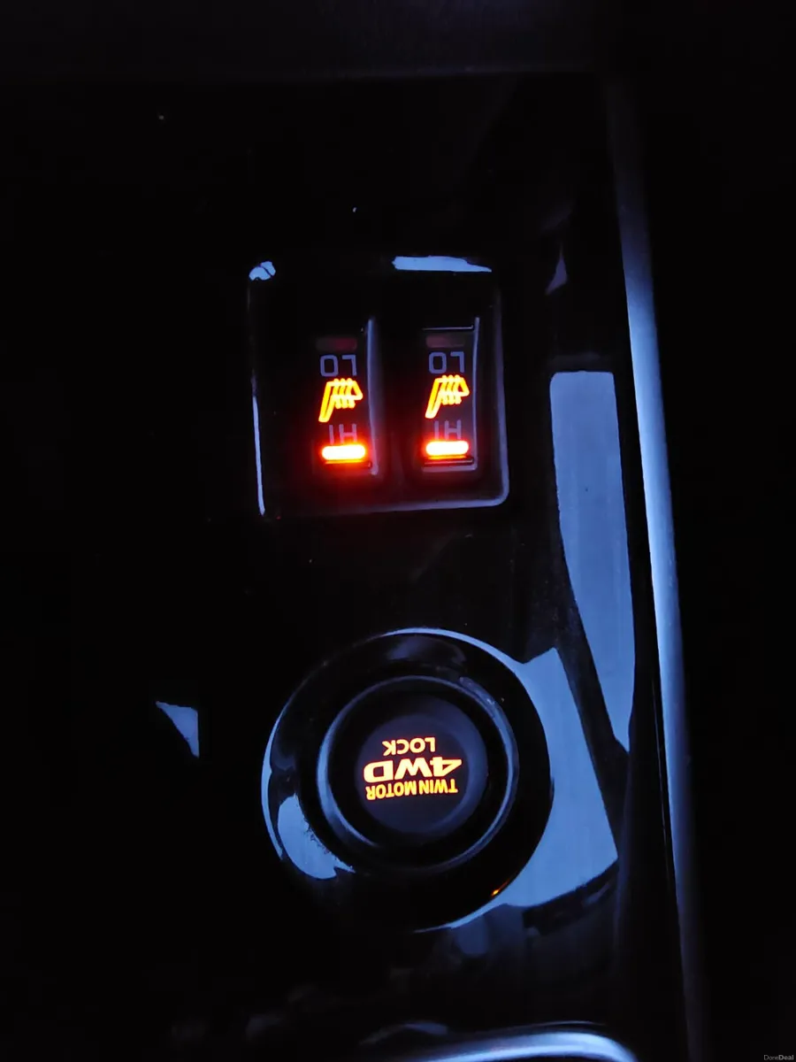 Mitsubishi Outlander 2016 automatic hybrid €8990 - Image 4